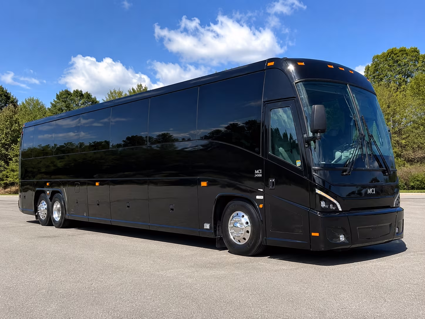 charter buses and minibuses for rural murfreesboro area wedding venues