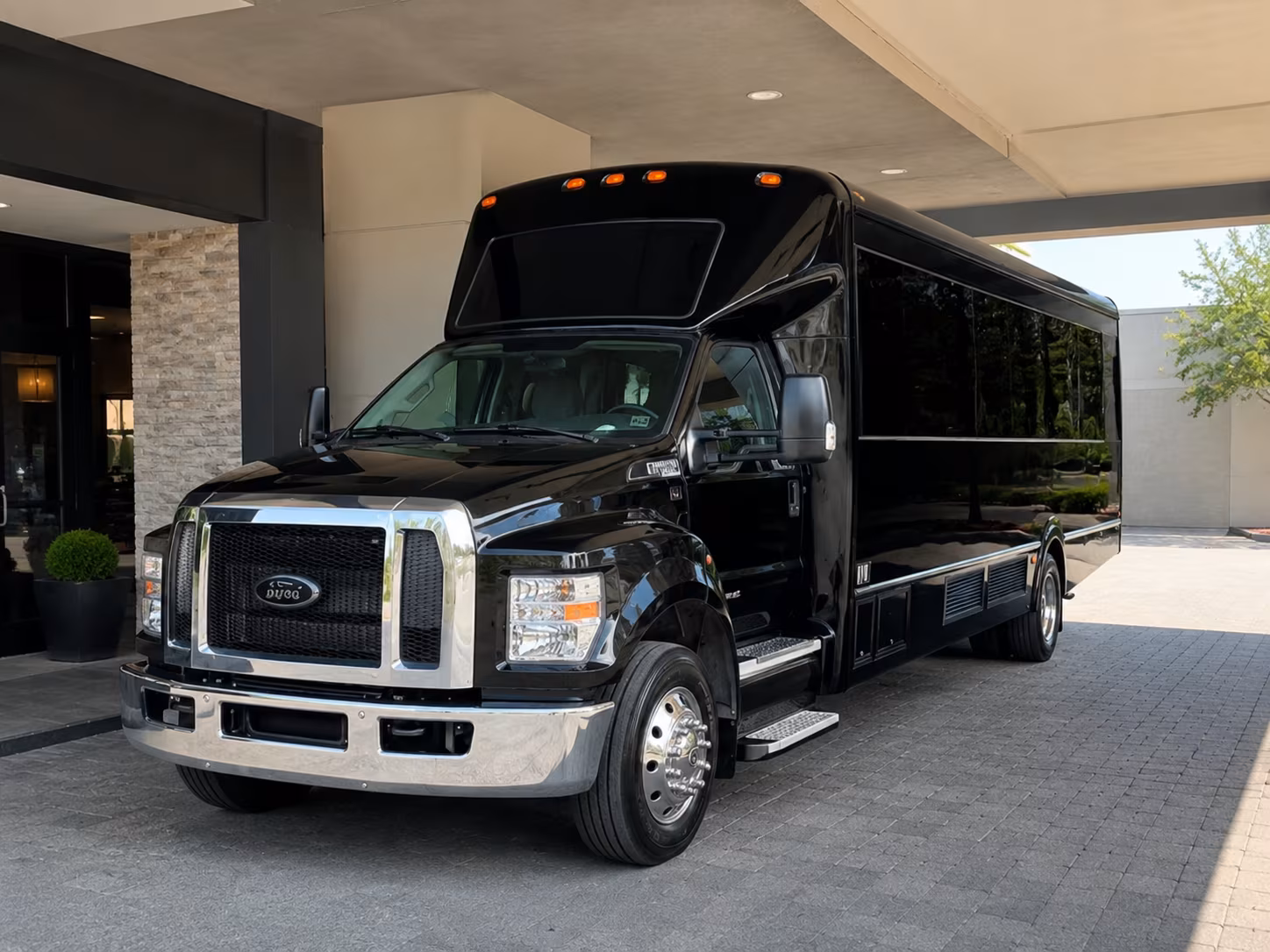 party buses for bachelorette wine tours through middle tennessee