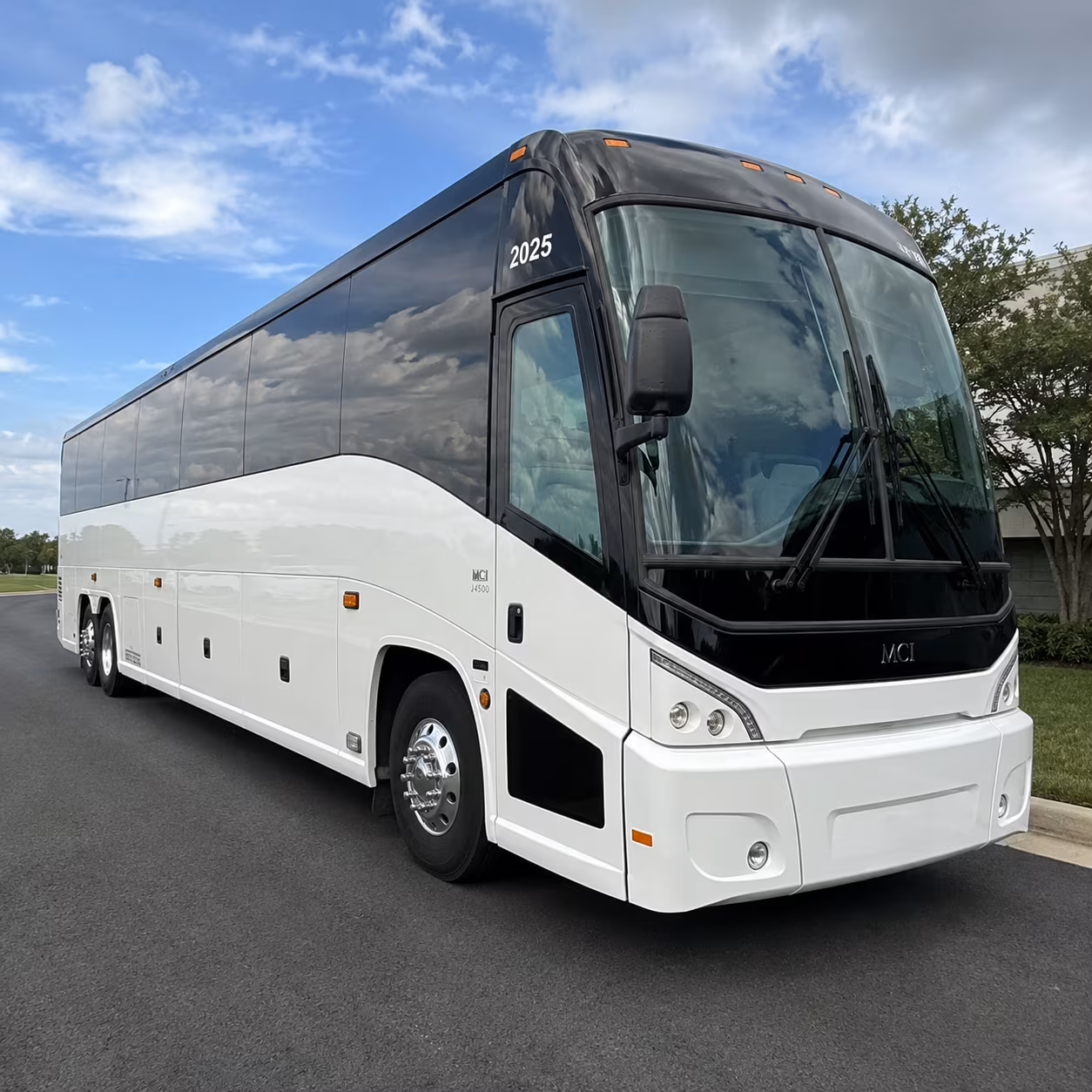 wedding guest shuttles and private event buses in murfreesboro